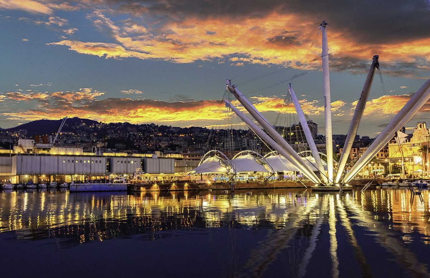 Follow the camera to visit Genova: A city walk guide from a photographic perspective